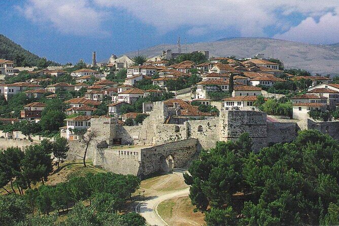 Berat & Belsh :Through Heritage and Nature!" - Berat Castle: The Citadel of Thousand Windows