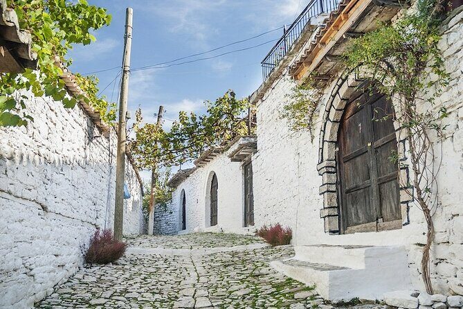 Berat & Belsh :Through Heritage and Nature!" - Onufri Museum: Understanding the Icon Art You’ll See in Churches