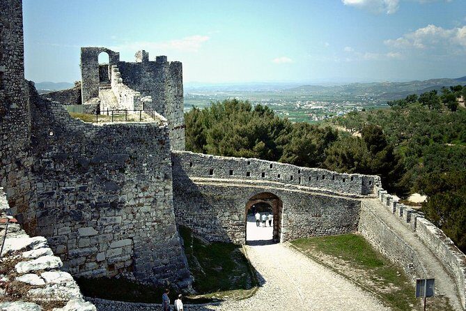 Berat - Day Tour by ADRIATIK TOURS LLC - Berat Castle: the big inhabited fortress with layered faith