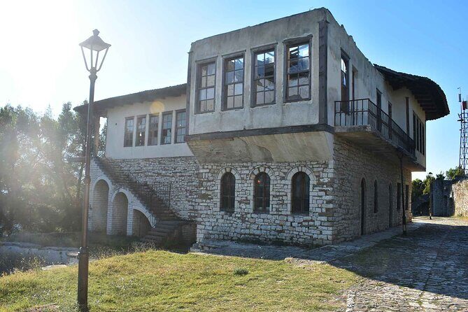 Berat - Unesco Heritage & Wine Tasting, Private Tour - Berat Castle and the Onufri Iconography Museum: an hour inside the fortress