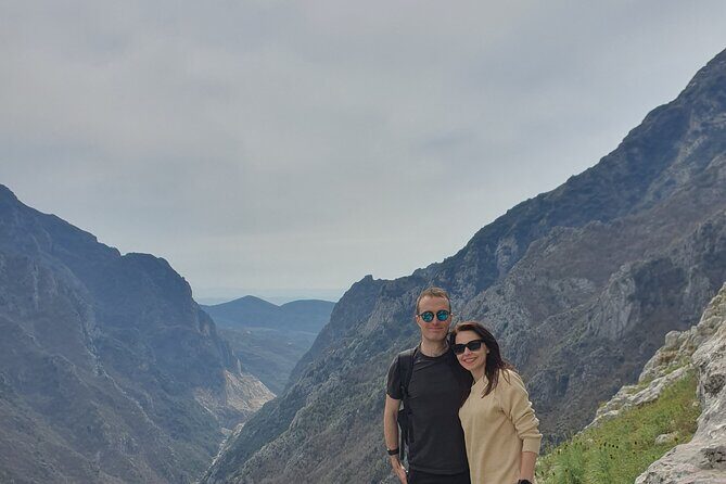 Bovilla lake Hiking Experience - The pickup reality: Avni Rustemi Square vs Ardi Caffe