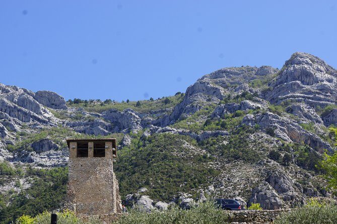 Kruja castle, the old Bazaar & Sarisalltik- Departure from Tirana - Weather and seasonal reality: what can go wrong