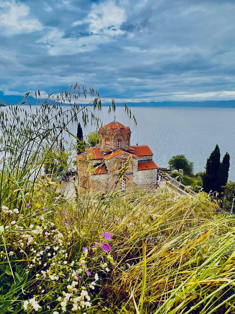 N. Macedonia &Kosovo; Semi – Private Tour; Tour Leader & Car - What to watch out for: the busy 2-day reality