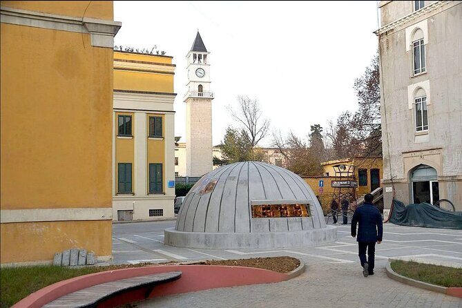 Panoramic City Tour Tirana - Spy history time: House of Leaves is the add-on you may want