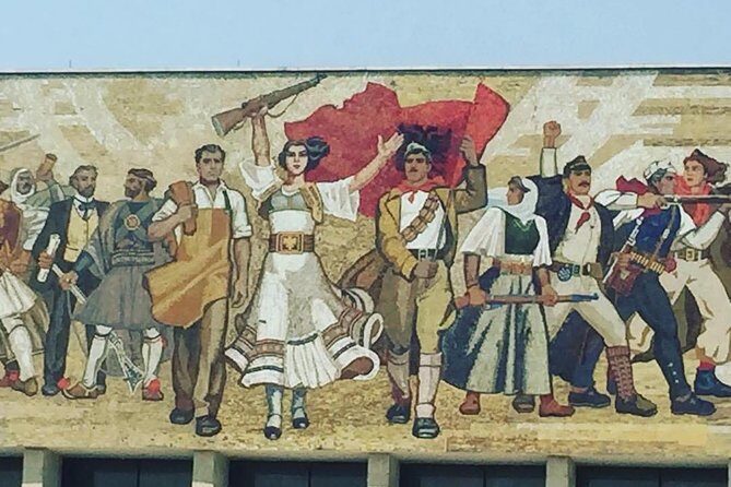 Tirana by locals - Blloku: from restricted villas to coffee shops and cocktail bars