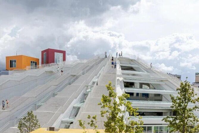 Tirana Center Walking Tour - Key highlights worth your time