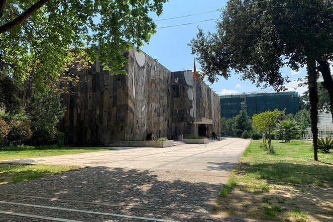 Walking Tour of Tirana - Xhamia Et’hem Bej and the Clock Tower: quick, classic Tirana details